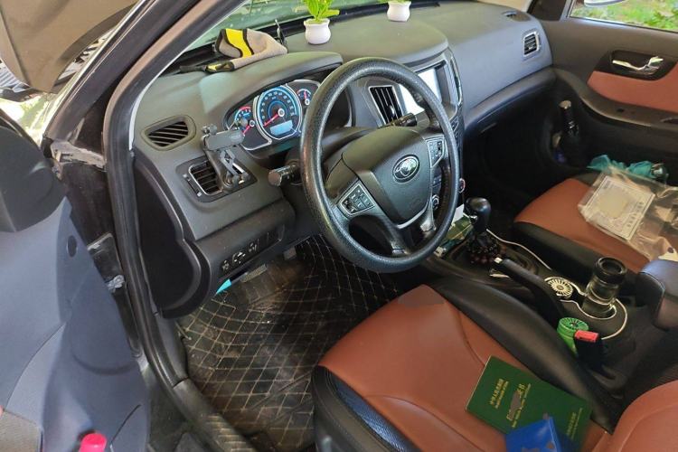 Used Haima S7 2013 2.0L Automatic Smart Enjoyment Version
