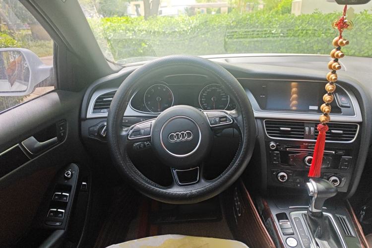 Used Audi A4L 2016 35 TFSI Collection Edition S line Comfort Model
