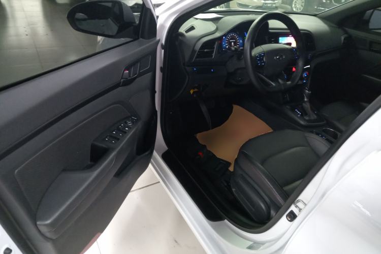 Used Hyundai Elantra (6th Generation / Lingdong) 2019 1.4T Dual-Clutch Xuan Dong · Dynamic Model
