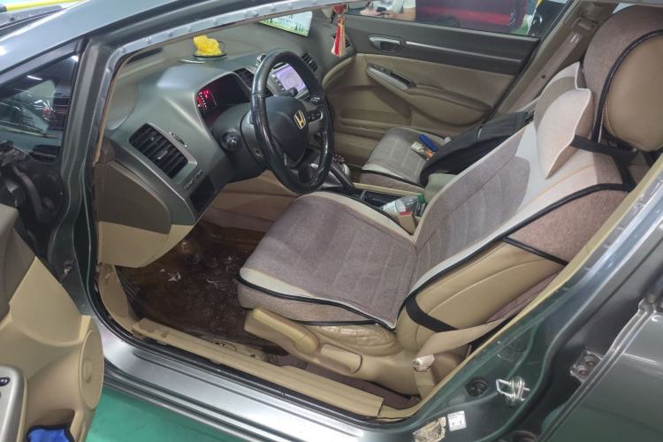 Used Honda Civic 2006 1.8L Automatic Luxury Edition
