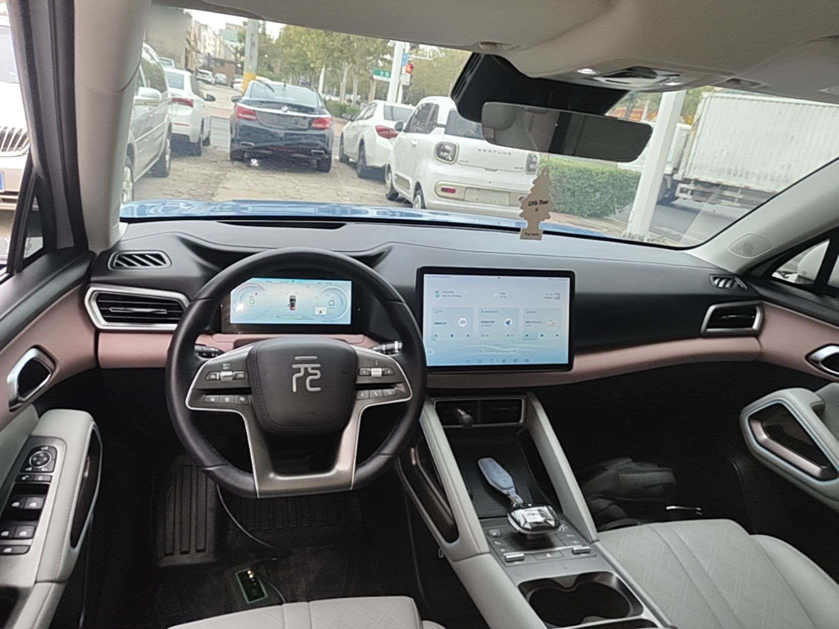 BYD Yuan UP 2024 401KM Beyond Edition — снимка 12