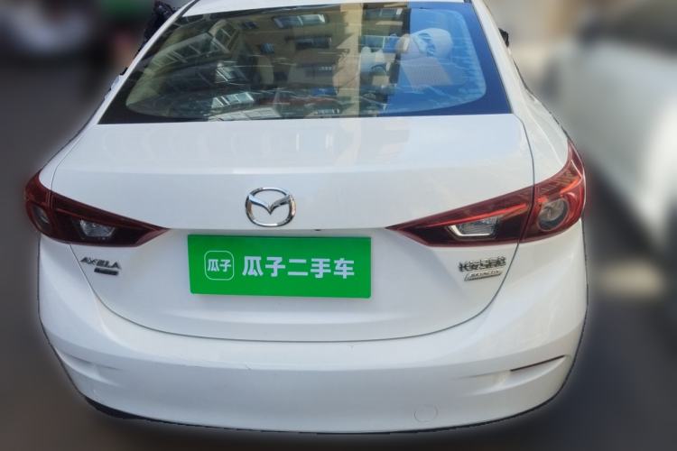 Used Mazda 3 Axela 2016 Sedan 1.5L Automatic Comfort Model
