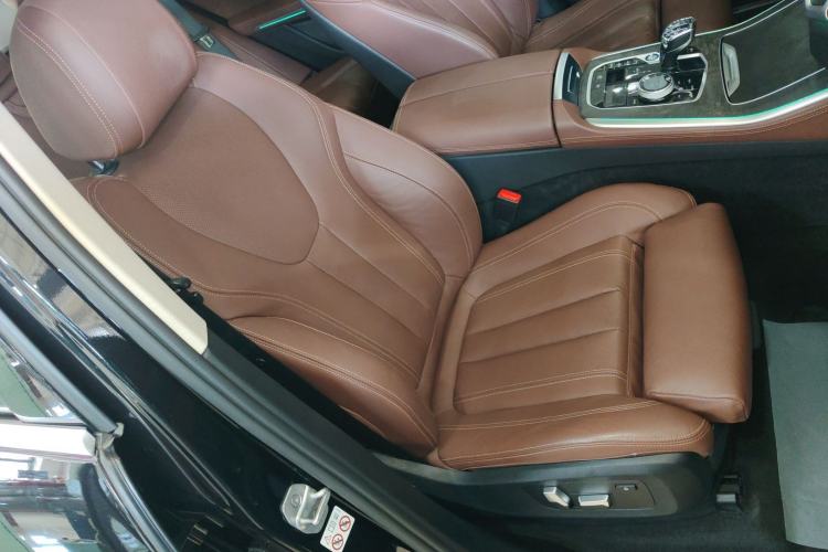 Used BMW X5 2020 xDrive30i M Sport Package Right Front Seat