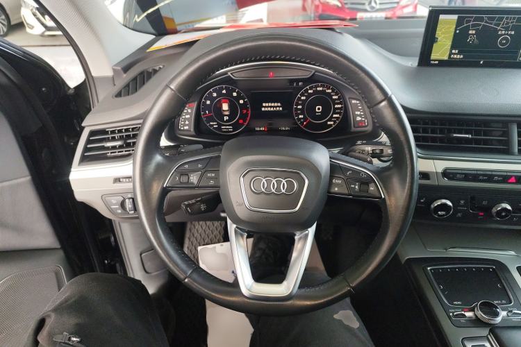 Used Audi Q7 2019 45 TFSI Comfort Model