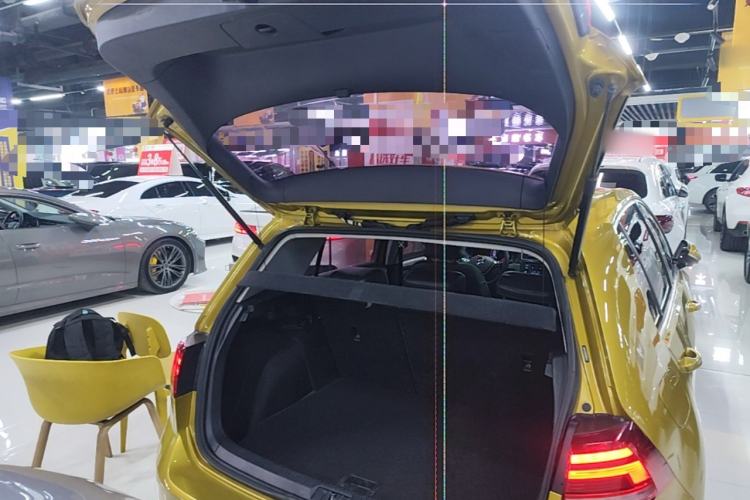 Used Volkswagen Golf 2018 230TSI Automatic Comfort Model Trunk