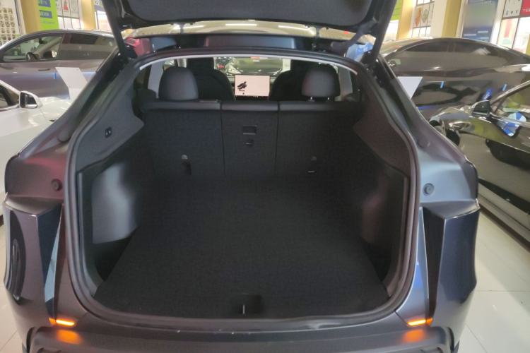 Used Tesla Model Y 2025 Long-Range All-Wheel Drive First Edition
