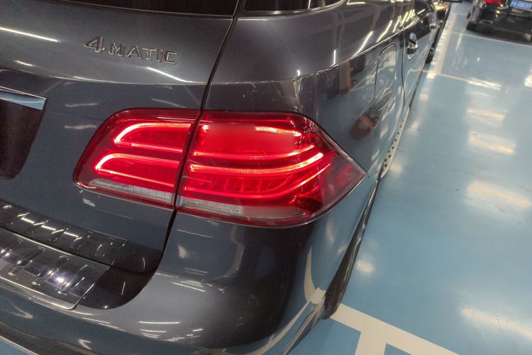 Used Mercedes-Benz GLE-Class 2015 GLE 400 4MATIC Right Rear Taillight