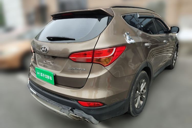 Used Hyundai Santa Fe 2013 2.4L Automatic Two-Wheel Drive Smart Version Rear Right 45 Deg