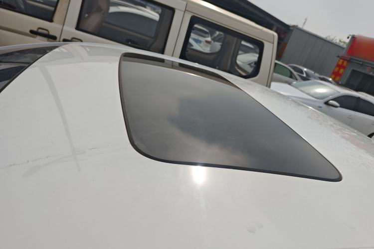 Used Chevrolet Monza 2020 Light Hybrid Redline 320T Dual-Clutch Thrilling Edition Roof