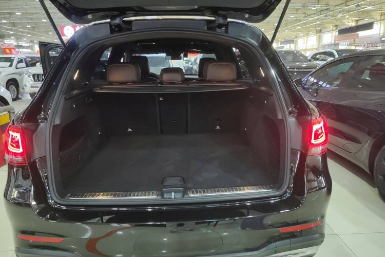 Used Mercedes-Benz GLC 2020 Facelift GLC 300 L 4MATIC Dynamic Edition
