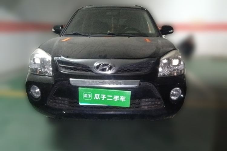 Used Hyundai Tucson 2013 2.0L Manual Two-Wheel Drive Fashion Edition