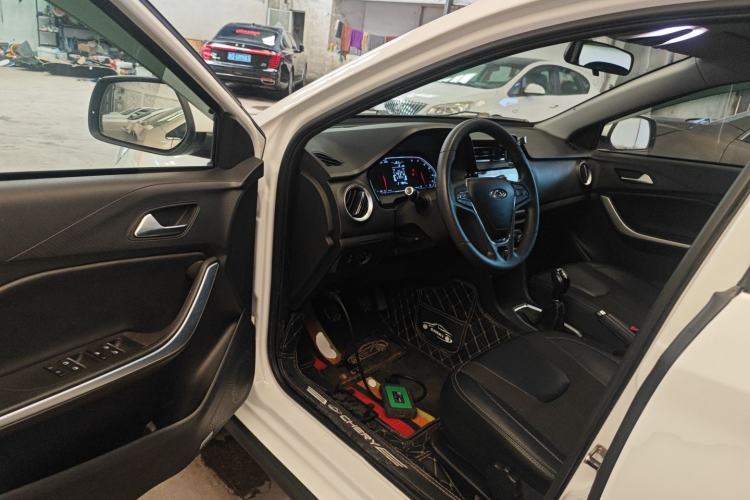 Used Chery Tiggo 3X 2018 1.5L Manual Elite Edition Driver Seat