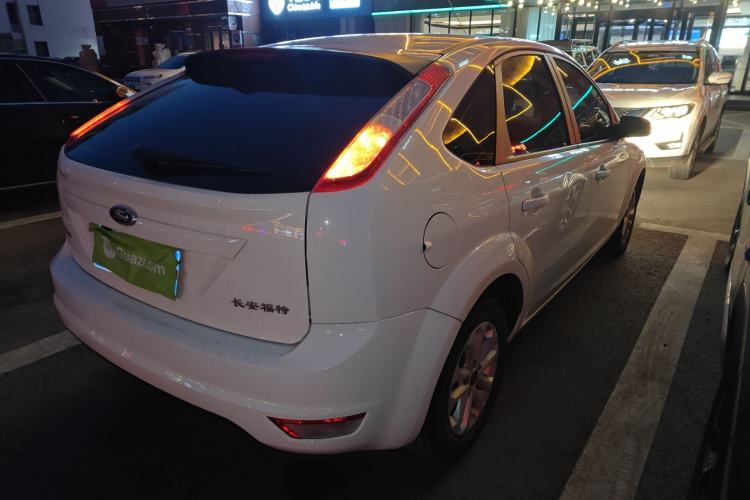 Used Ford Focus 2013 Hatchback Classic 1.8L Automatic Base Model Rear Right 45 Deg