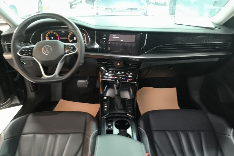 Used Volkswagen Passat 2024 380TSI Elite Edition Center Console