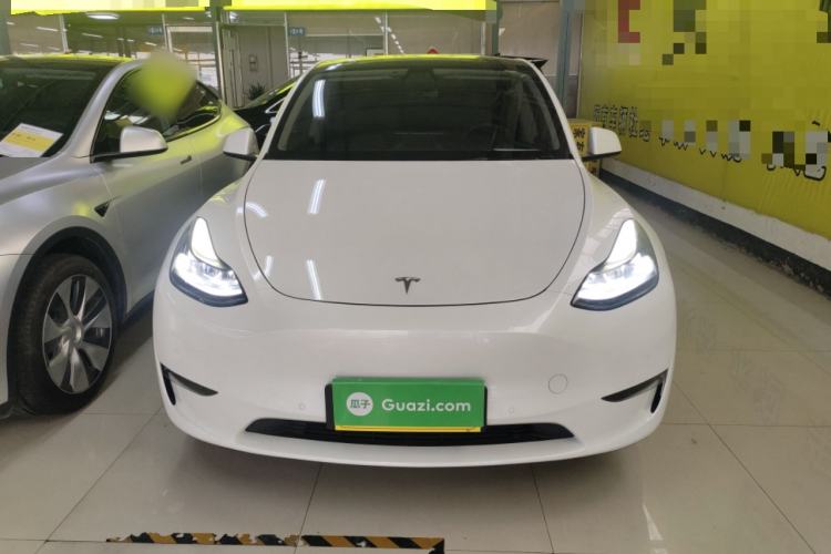 Used Tesla Model Y 2021 Long-Range All-Wheel-Drive Version
