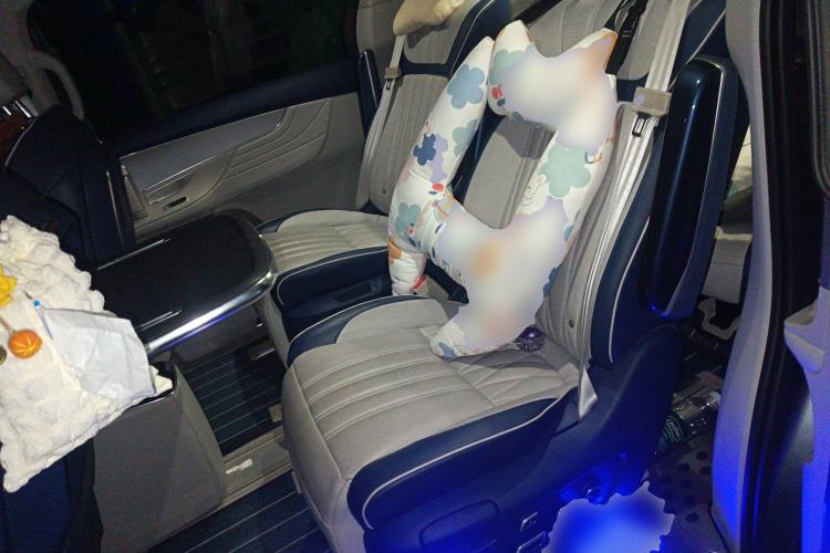 Used Roewe iMAX8 2022 400TGI Prestige Edition