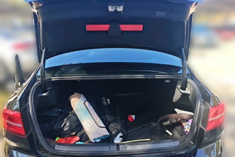 Used Volkswagen Magotan 2018 Facelift 330TSI DSG Luxury Model Trunk