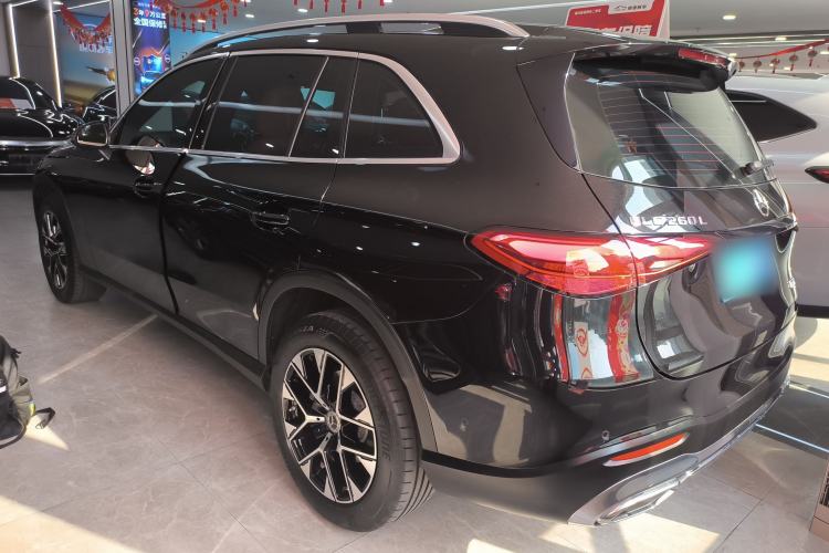 Used Mercedes-Benz GLC 2023 Facelift GLC 260 L 4MATIC Dynamic Version 5 Seats Rear Left 45 Deg