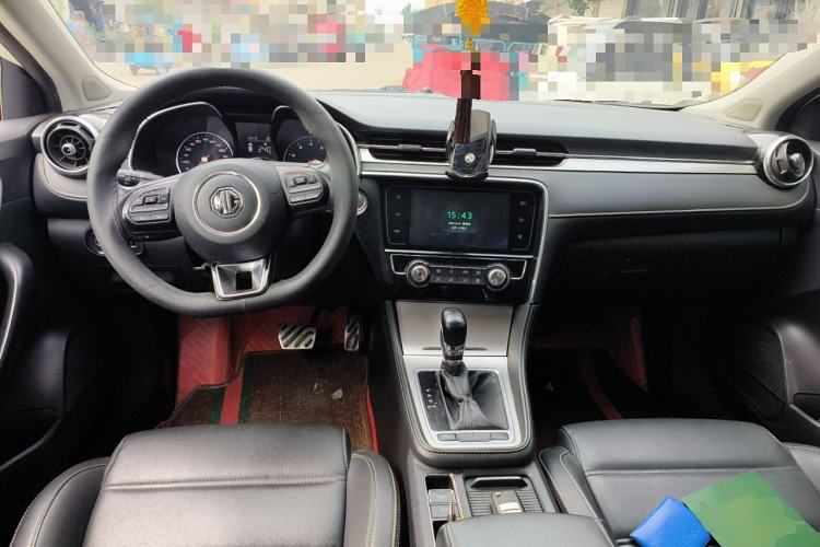 Used MG 6 2019 20T Automatic Sport Edition Center Console