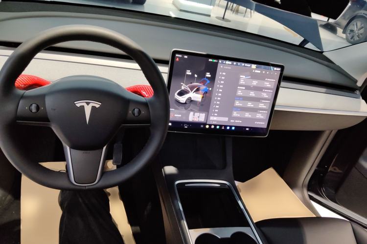 Used Tesla Model Y 2024 Rear-Wheel-Drive Version
