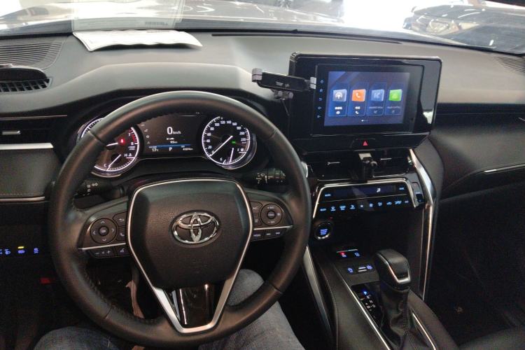 Used Toyota Venza 2022 2.0L CVT Two-Wheel Drive Luxury Edition