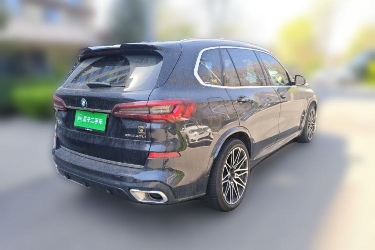 Used BMW X5 2022 xDrive 40Li M Sport Package Rear Right 45 Deg