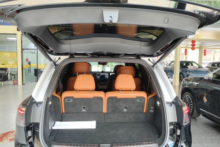 Used Hima AITO M9 2024 All-Electric Ultra Version 100 kWh 6-Seater Model Trunk