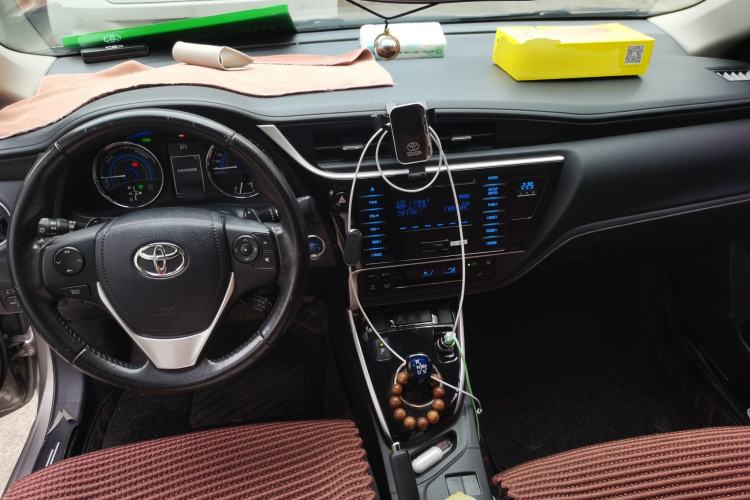 Used Toyota Corolla 2018 Dual-Engine 1.8L E-CVT Smart Edition
