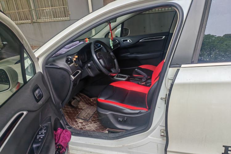 Used Citroen C4L 2015 1.8L Automatic Luxury Edition Driver Seat