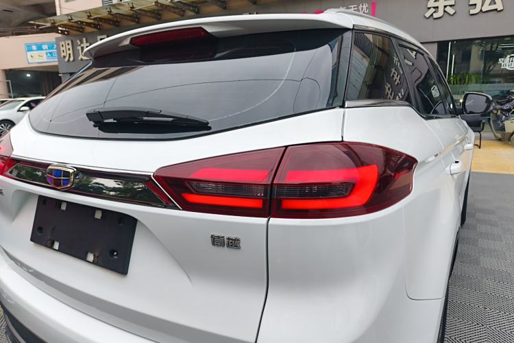 Used Geely Auto Emgrand X7 Sport 2018 1.8TD Automatic Two-Wheel Drive Smart Connect 4G Internet Edition