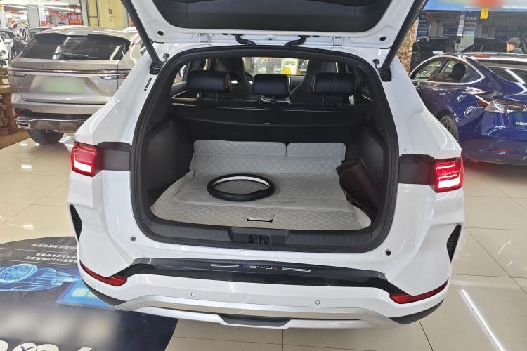 Used BYD Song PLUS New Energy 2024 HONOR Edition DM-i 110km Flagship PLUS
