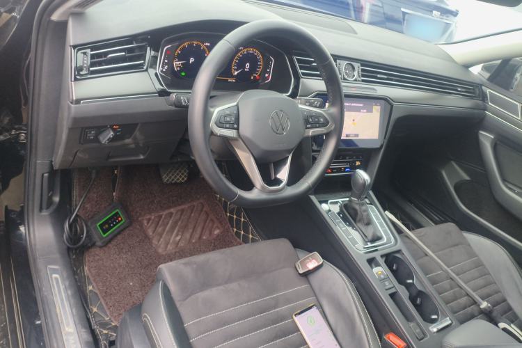 Used Volkswagen Magotan 2020 330TSI DSG Luxury Edition Center Console