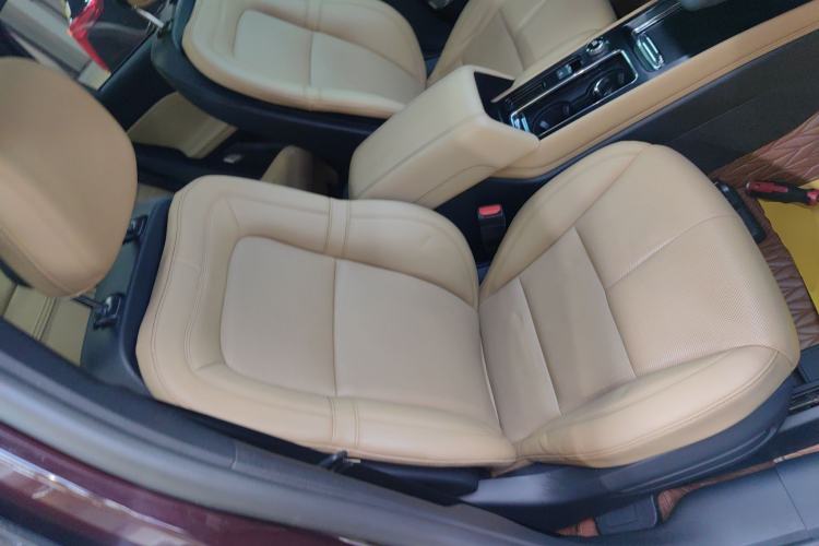 Used Lincoln Corsair 2022 2.0T Two-Wheel Drive Luxury Edition Right Front Seat