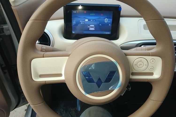 Used Wuling Hongguang MINIEV 2025 Four-Door Version Advanced Edition
