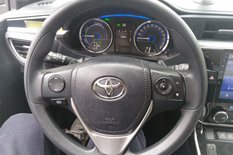 Used Toyota Corolla 2016 Dual-Engine 1.8L E-CVT Pioneer Edition