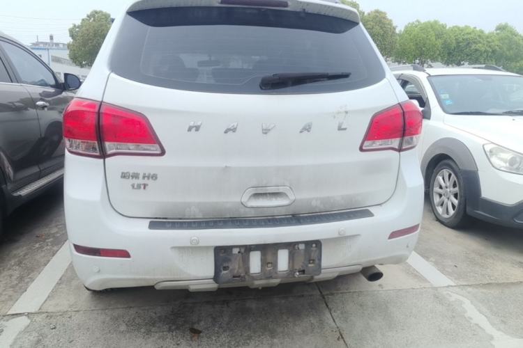 Used Haval H6 2016 Upgraded Model 1.5T Automatic Two-Wheel Drive Elite Version Rear