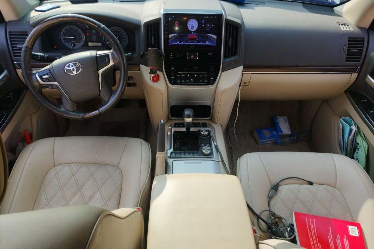 Used Toyota Land Cruiser 