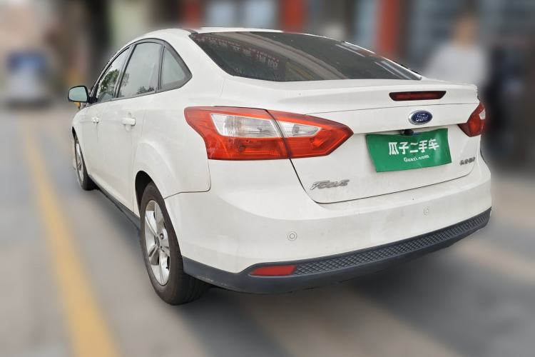 Used Ford Focus 2012 Sedan 1.6L Automatic Fashion Edition