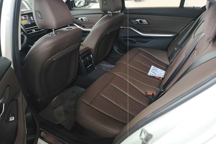 Used BMW i3 2023 eDrive 40 L Midnight Edition
