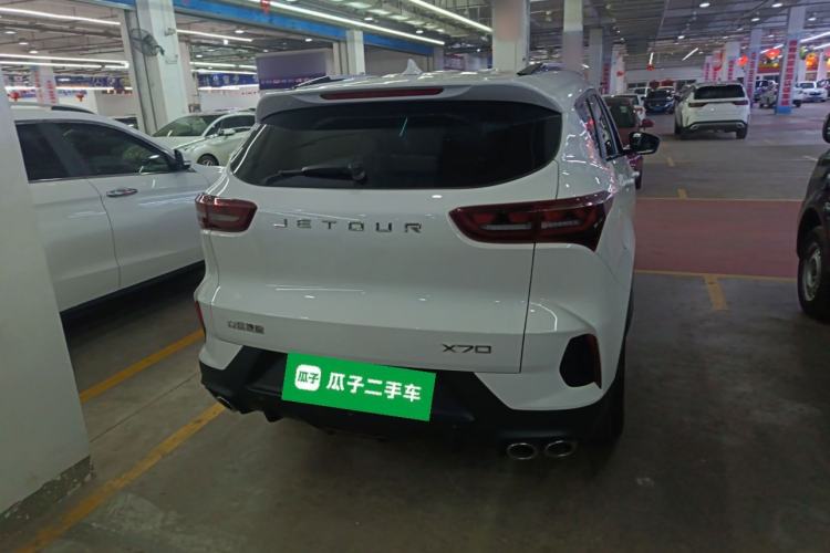 Used JETOUR X70 2024 1.5T DCT Enjoyment Edition 5 Seats
