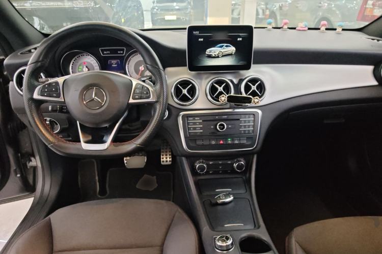 Used Mercedes-Benz CLA 2015 CLA 220 4MATIC
