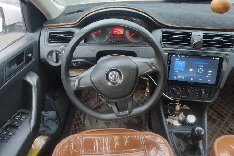 Used Volkswagen Santana 2016 1.6L Manual Fashion Edition
