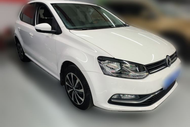 Used Volkswagen Polo 2016 1.6L Automatic Comfort Model Front Right 45 Deg