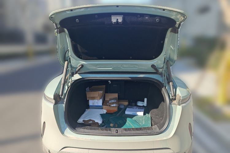 Used Avatr 11 2023 Long-Range Single-Motor Version 5 Seats Trunk