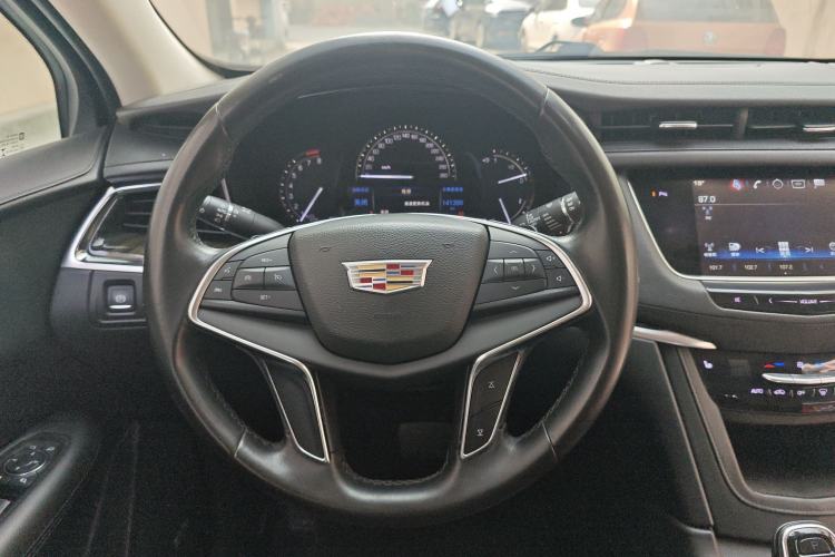Used Cadillac XT5 2016 25T Luxury Model
