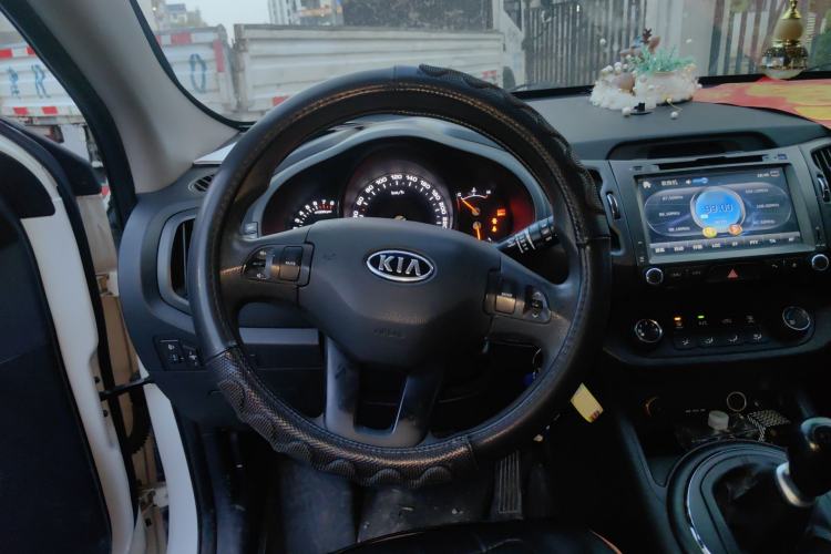 Used Kia Sportage R 2011 2.0L Manual Two-Wheel Drive GL Trim Steering Wheel
