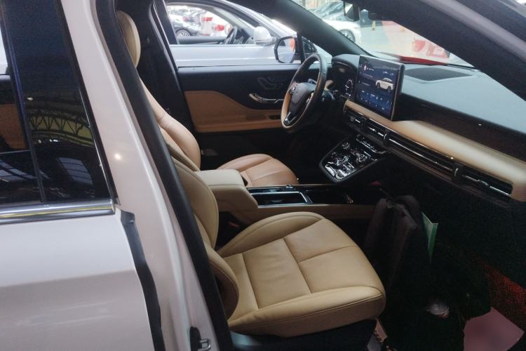 Used Lincoln Corsair 2021 2.0T Two-Wheel-Drive Luxury Edition Right Front Seat