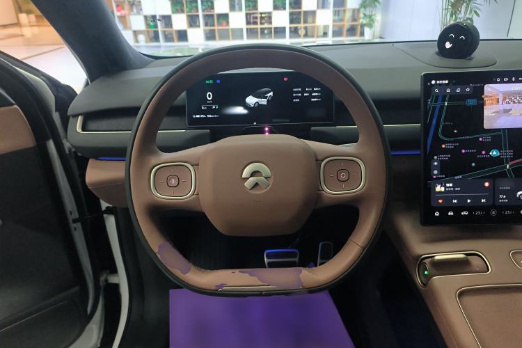 Used Nio ES8 2023 100kWh Signature Edition
