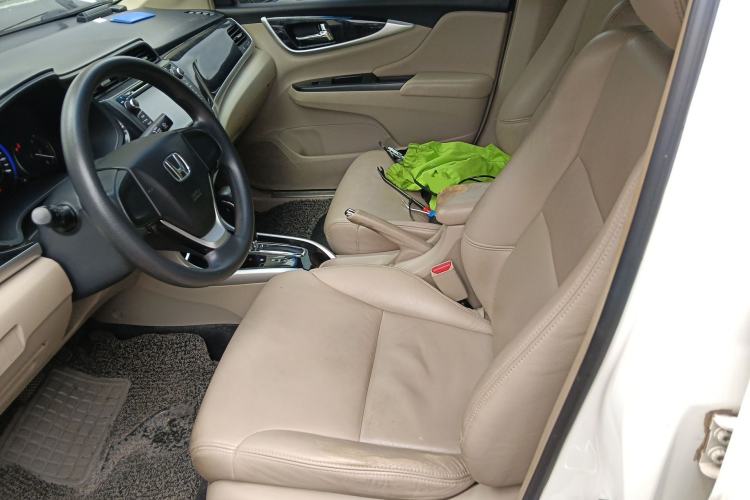 Used Honda Crider 2013 1.8L automatic comfort version Left Front Seat