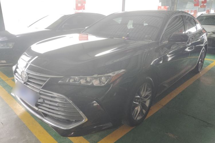 Used Toyota Avalon 2019 Dual-Engine 2.5L Luxury Edition China VI Standard